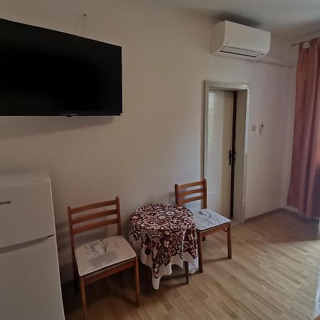 Apartmani Skaric Lopar Exterior foto